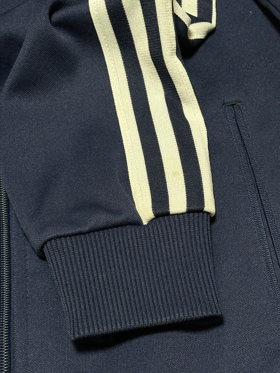 아디다스 ADIDAS 삼각로고 트랙탑 져지 네이비 상품이미지4