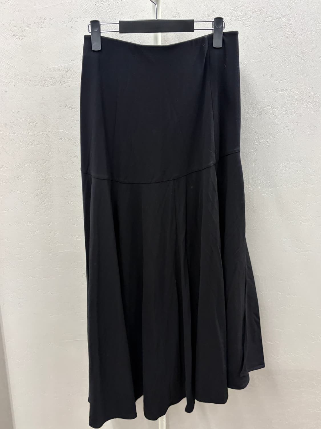 COS 플레어 미디 스커트 블랙 S 상품이미지5