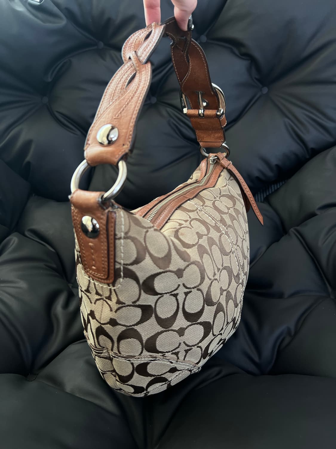 코치 시그니처 숄더백 상품이미지5