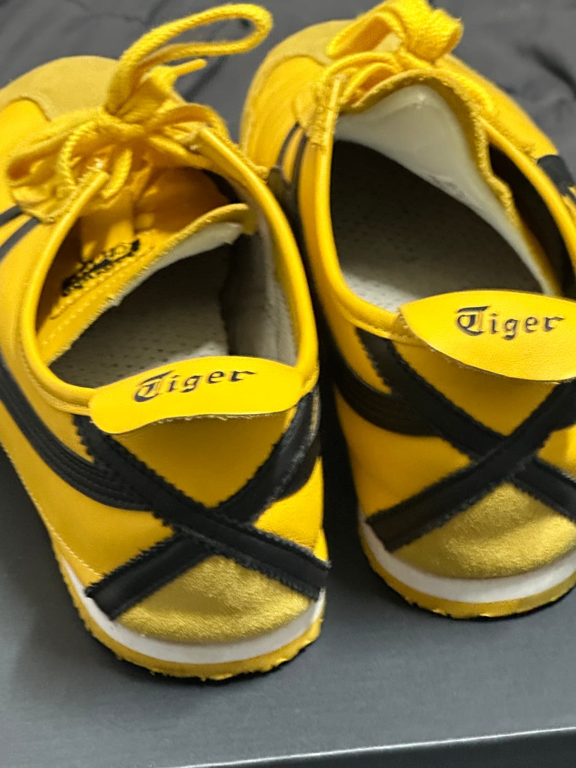 오니츠카타이거 멕시코66 옐로우 블랙 상품이미지4