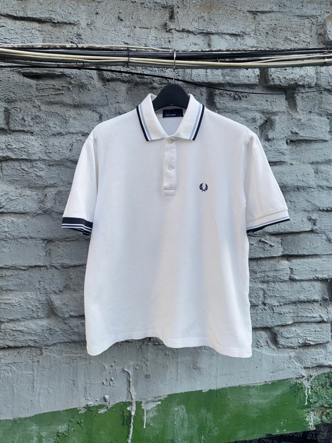 Fred perry 프레드페리 화이트 빈팔 카라티(s) 상품이미지1