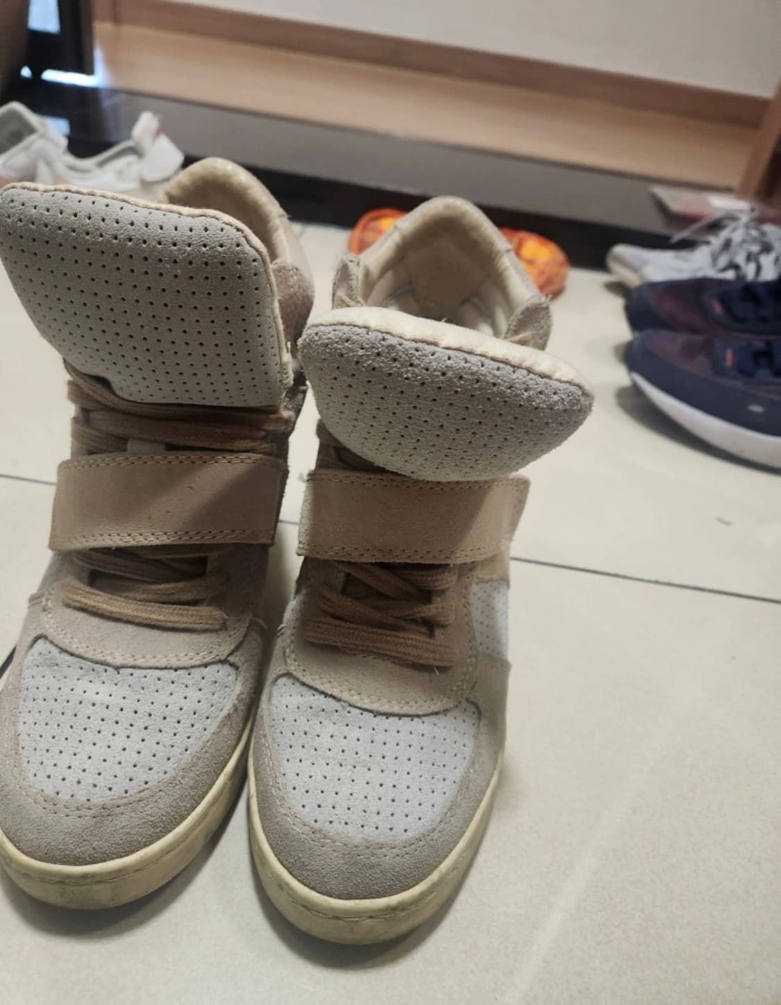 Ash 웨지힐 벨크로 스니커즈 36 235 사이즈 상품이미지3