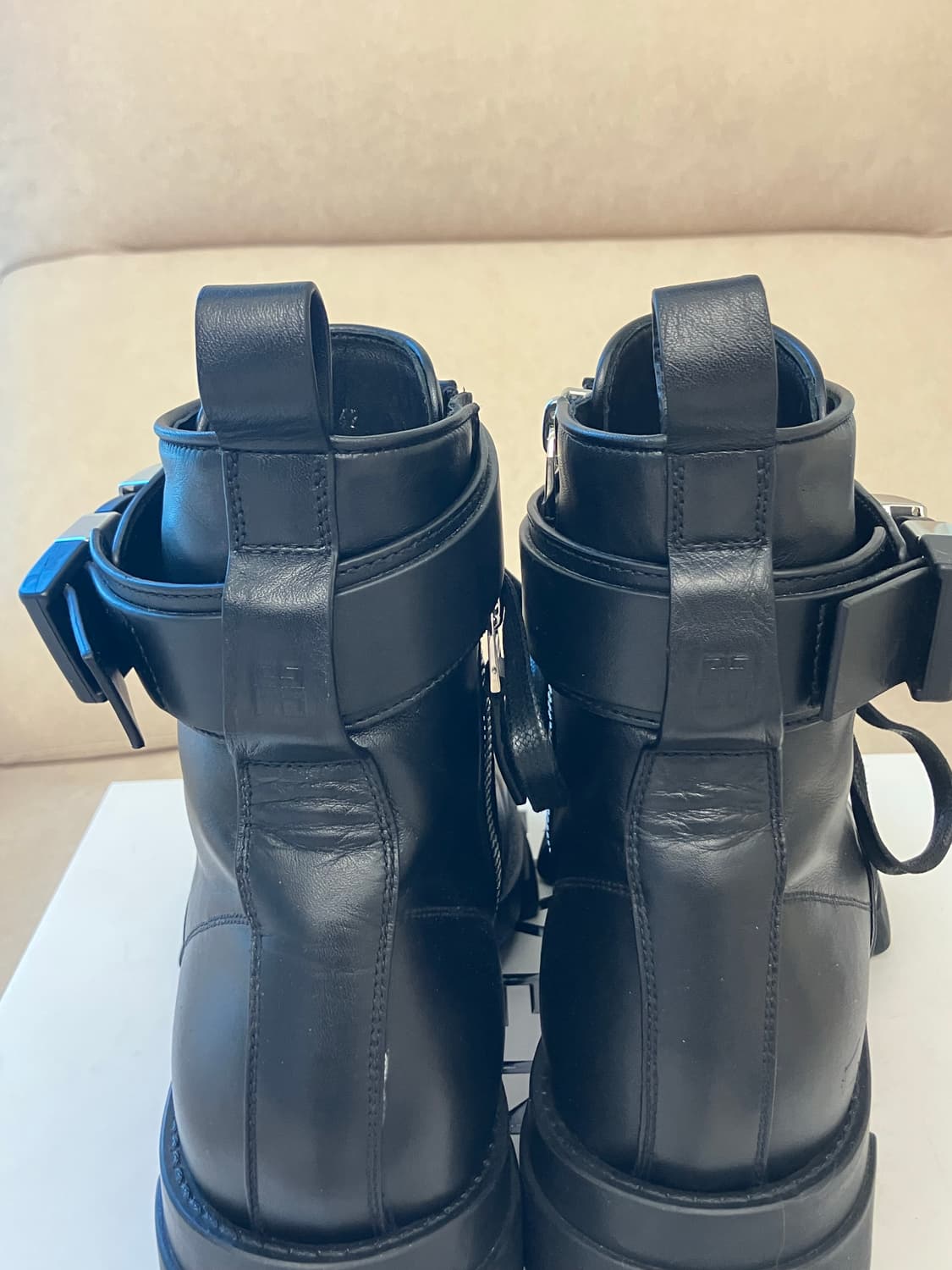 Givenchy boots 상품이미지5