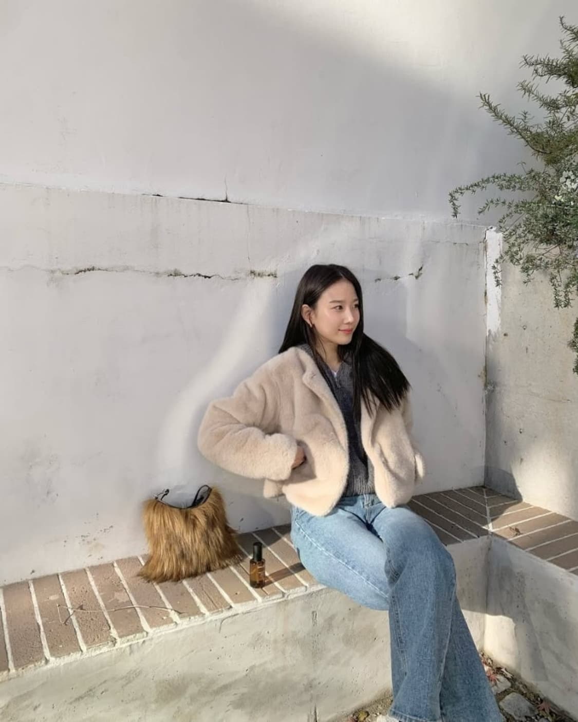 유어네임히얼 퍼자켓 펄 베이지 장희령 착용 상품이미지3