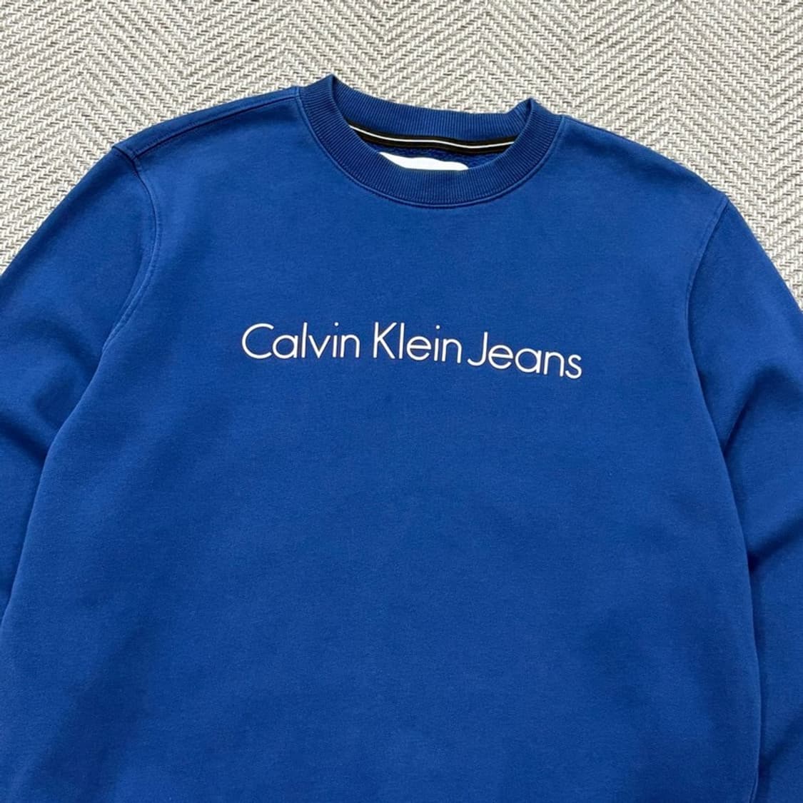 캘빈클라인진스 베이직 로고 맨투맨 v2437 상품이미지3