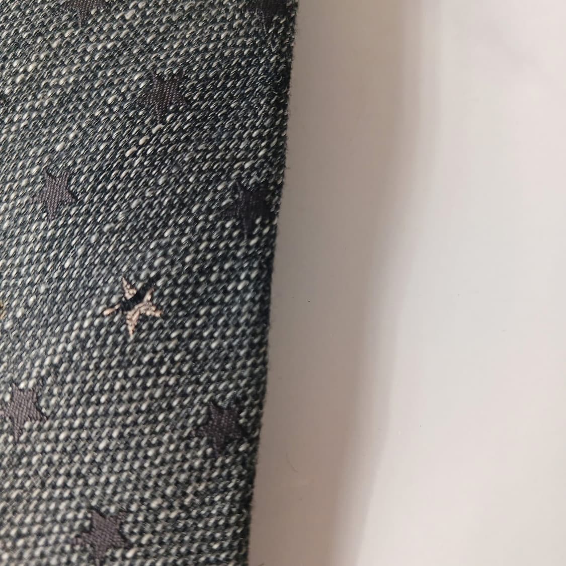 커스텀멜로우 혼방 그레이 도트 패턴 넥타이 7.1cm B등급 E854
 상품이미지10