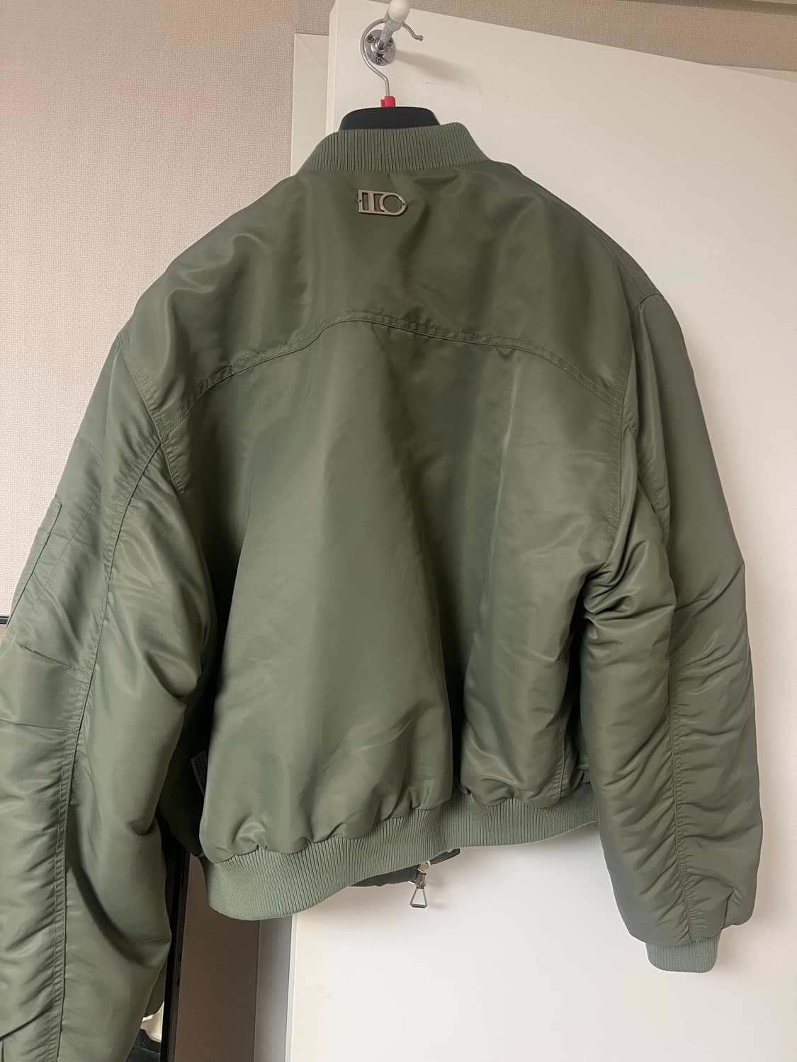 디써티원 패디드 봄버자켓 2사이즈 상품이미지3