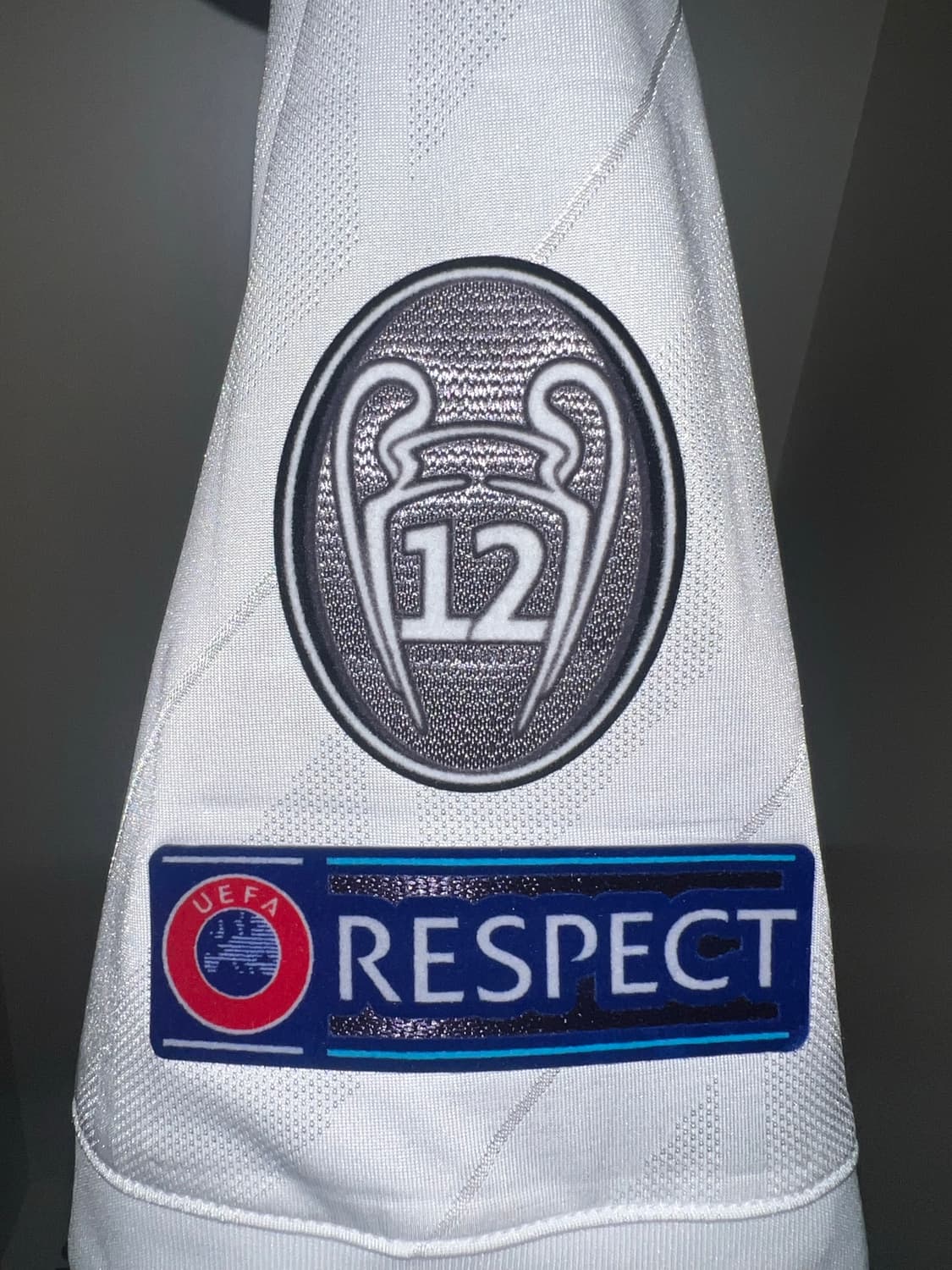 17-18 레알 마드리드 홈 어센틱 반팔 호날두 유니폼 상품이미지5