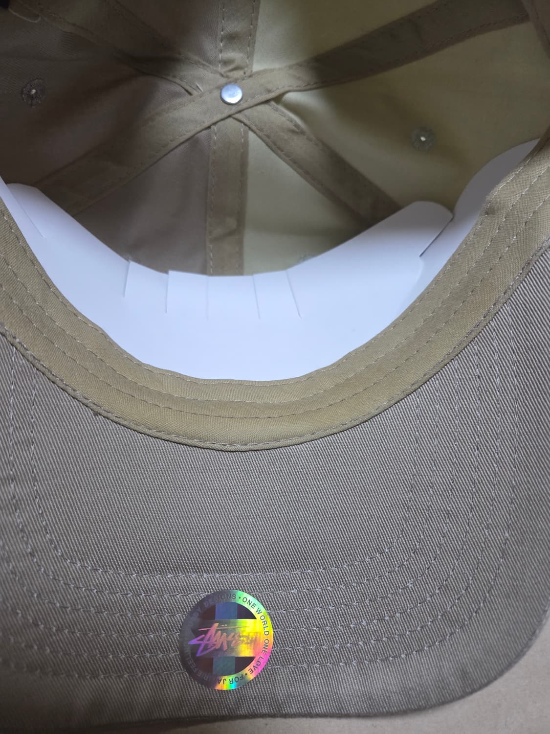 STUSSY TWOTONE LOW PRO CAP // KHAKI

 상품이미지3