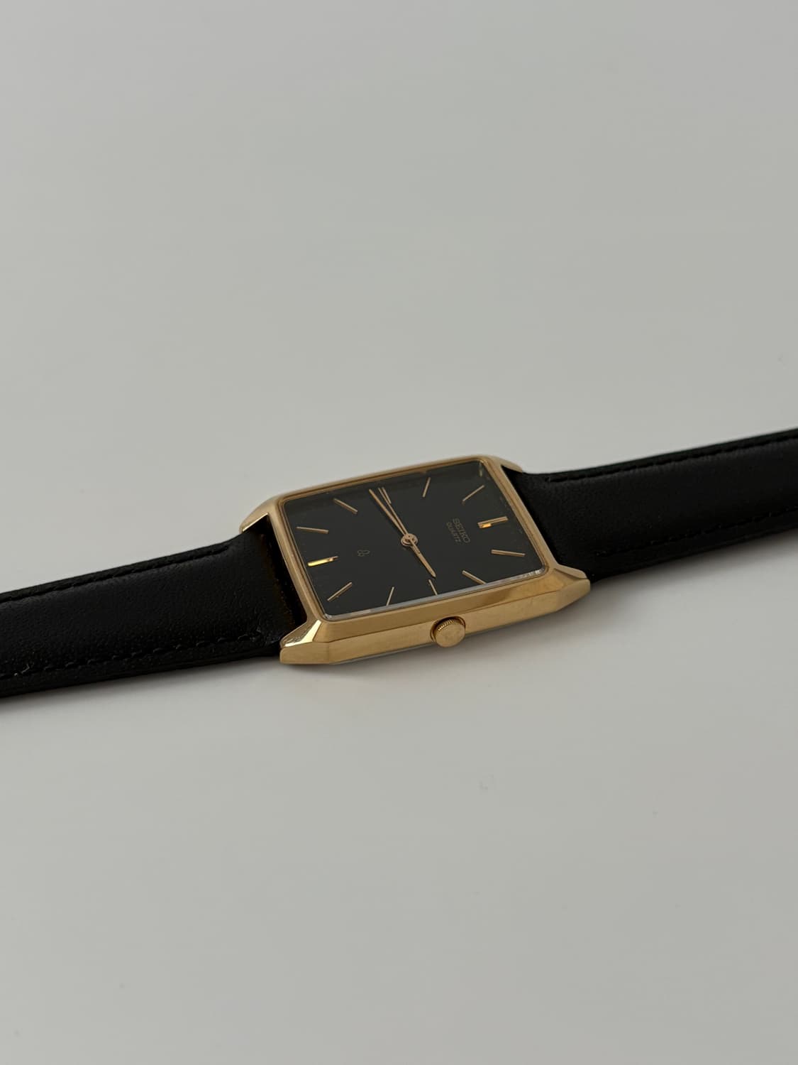 80s chariot black dial gold square quart 상품이미지6