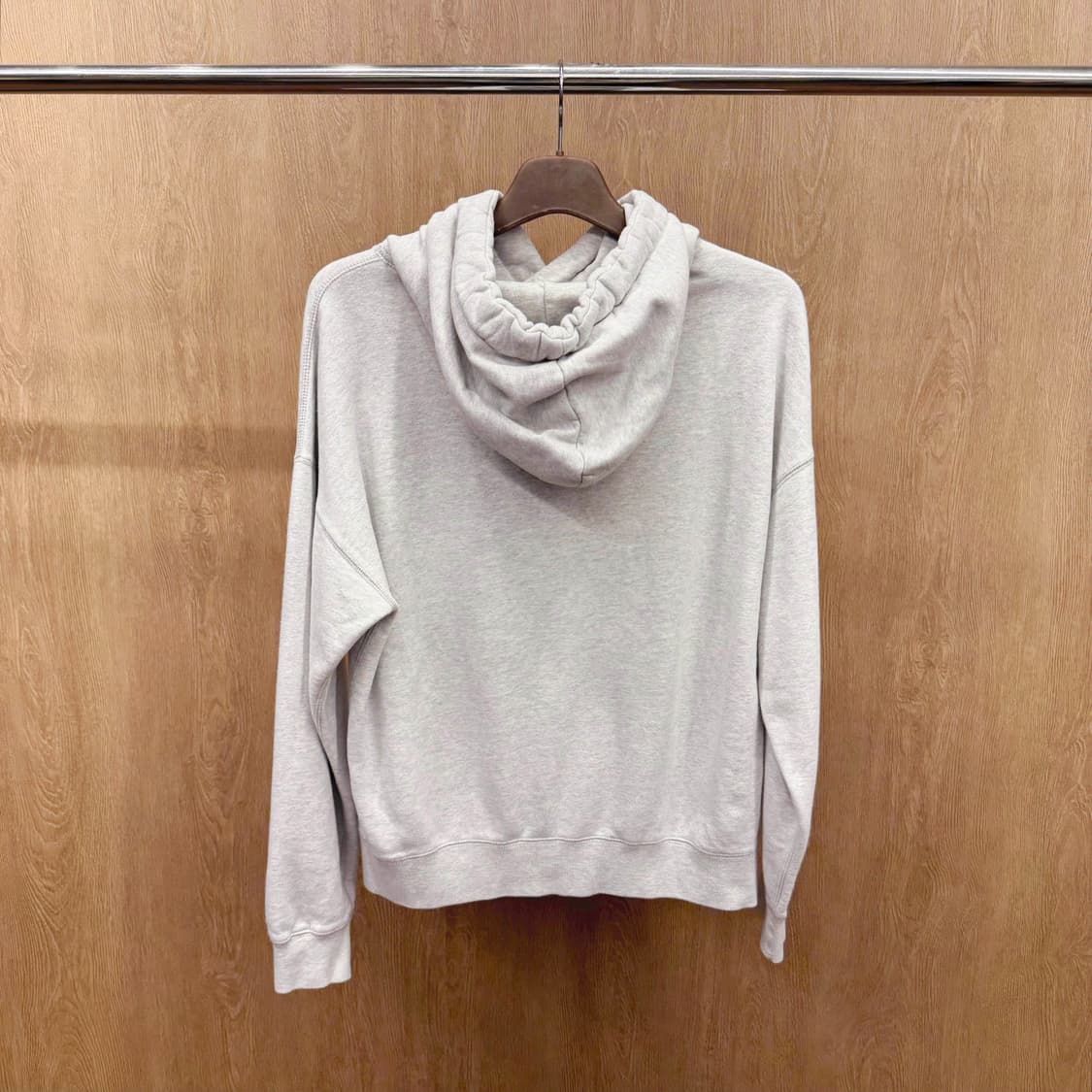 이자벨마랑 에뚜왈 후드티 스웻셔츠 빅로고 패치 디테일 오프화이트 상품이미지3