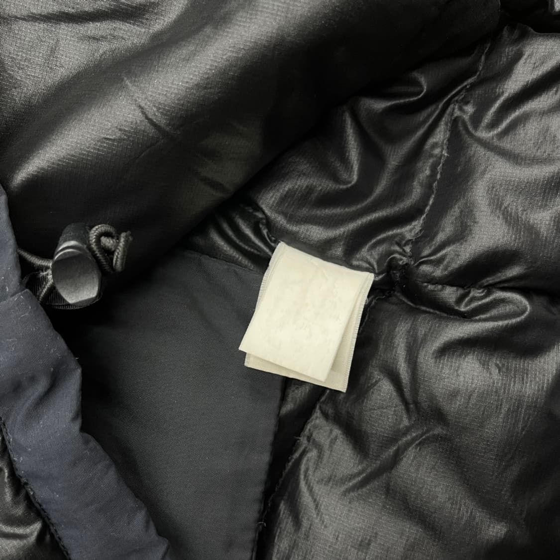 노스페이스 서밋시리즈 로고 블랙 패딩 100 상품이미지7