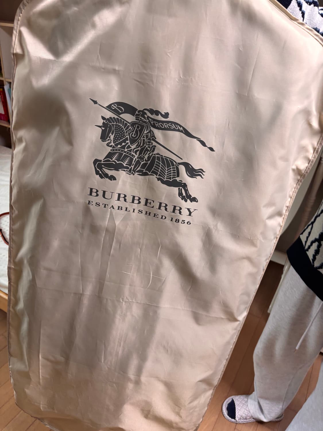 버버리 켄싱턴 트렌치 코트 상품이미지2