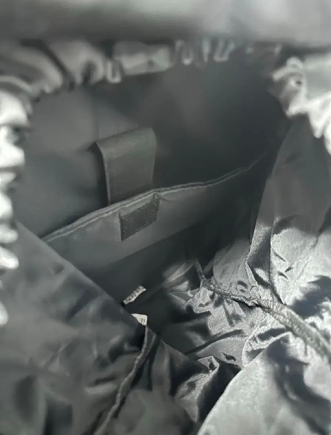 엔더슨벨 테크니컬 베를린백팩 팝니다 상품이미지4