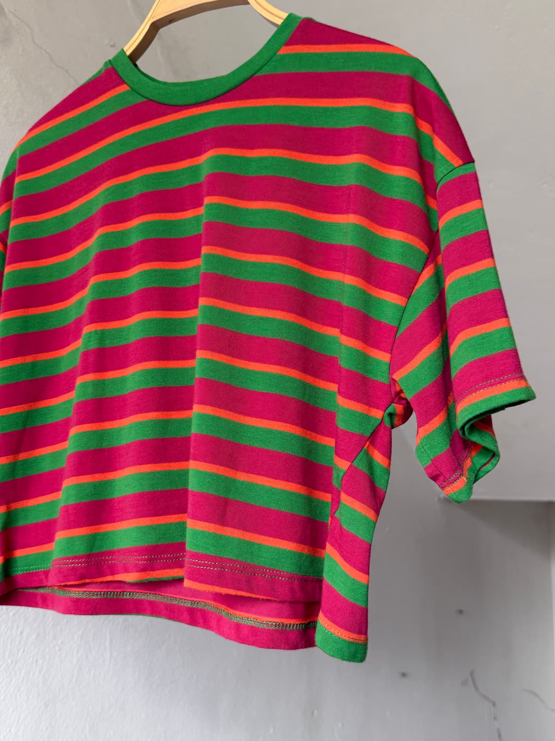 스트라이프 레인보우 크롭탑 상품이미지3