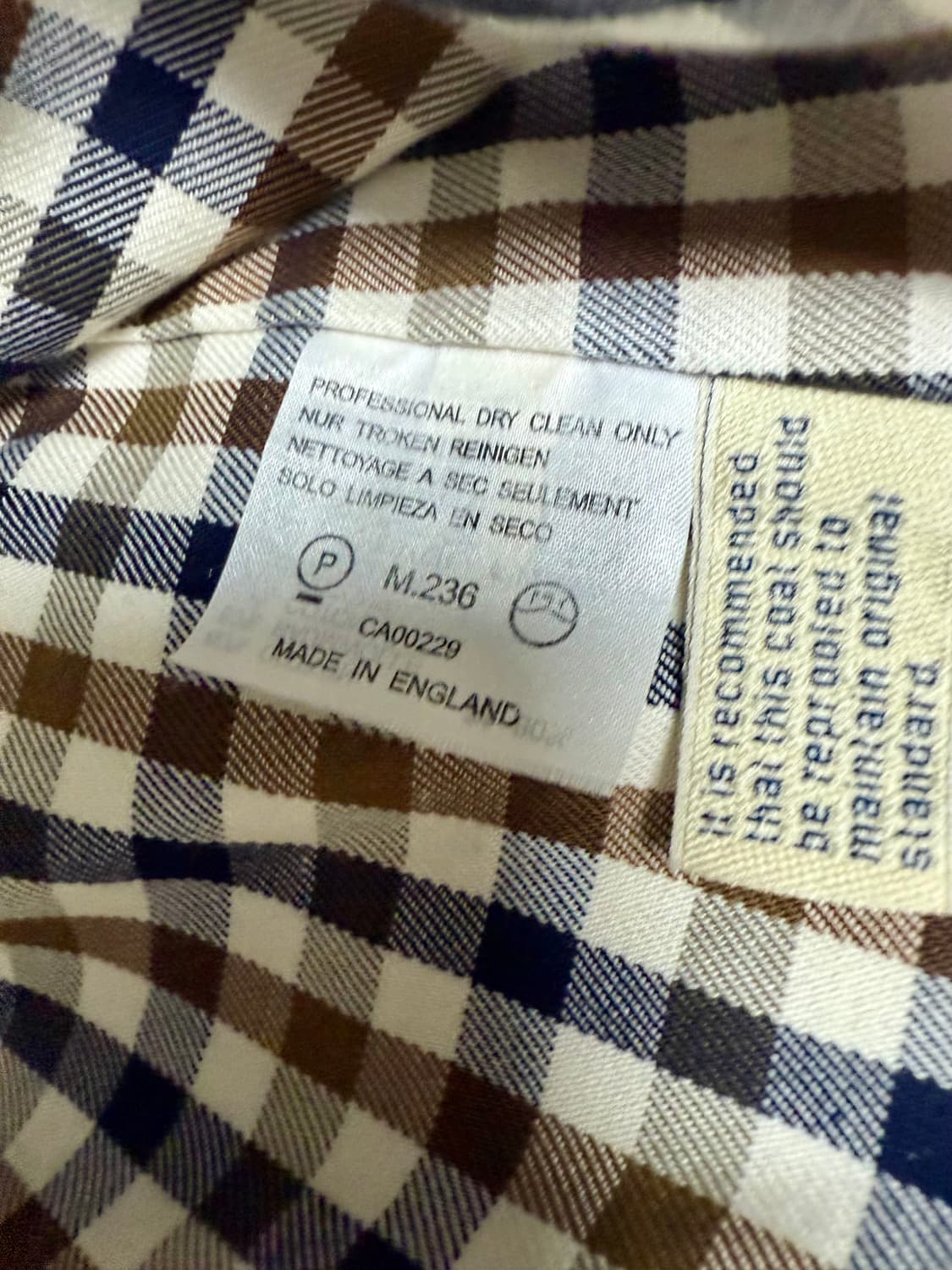 Aquascutum London 베이지 바바리 자켓 (체크 안감) 상품이미지4