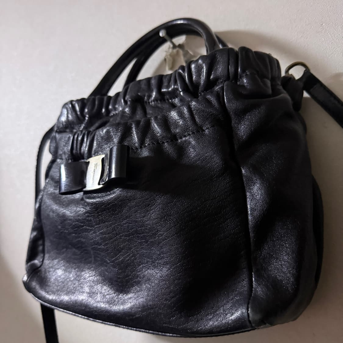 살바토레 페라가모 바라 리본 토트&크로스백 상품이미지5