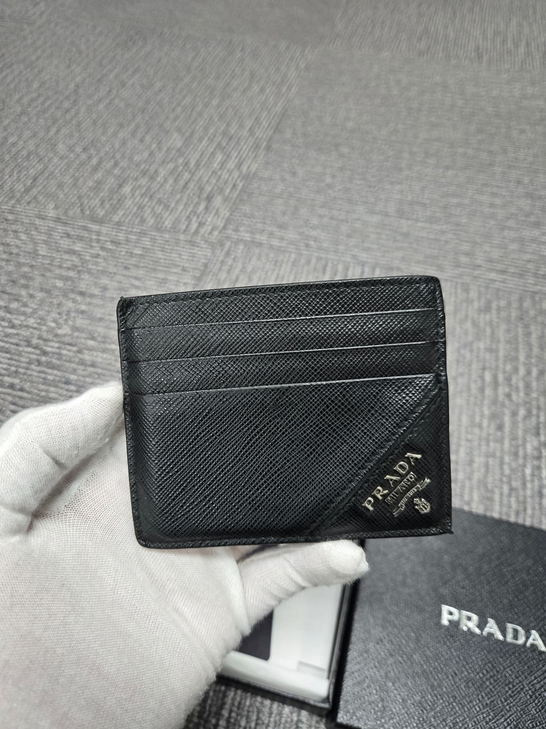 [특가][정품] 프라다 사피아노 카드지갑 상품이미지1
