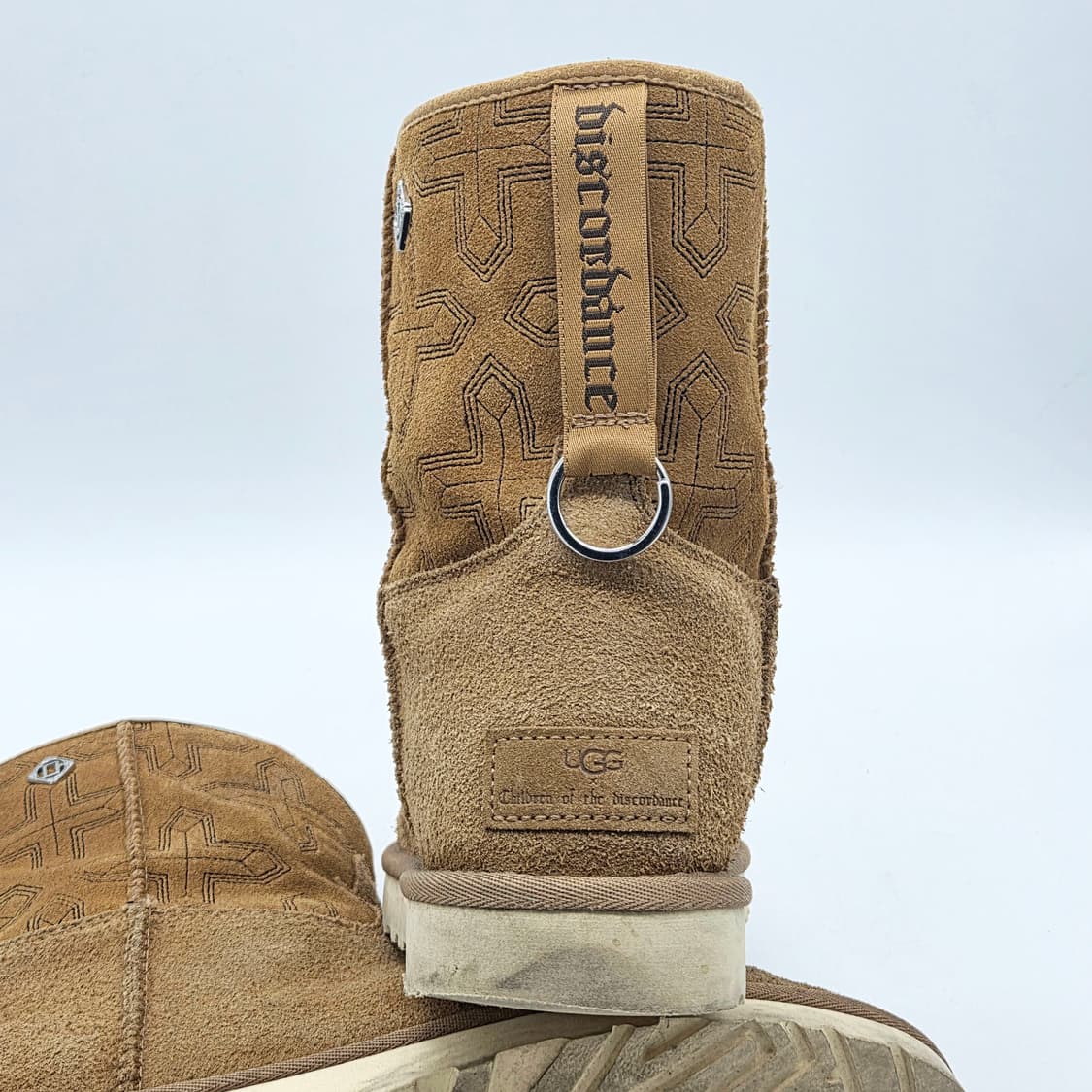 어그 x 칠드런 오브 더 디스코던스 클래식 숏 부츠 (270) 상품이미지2