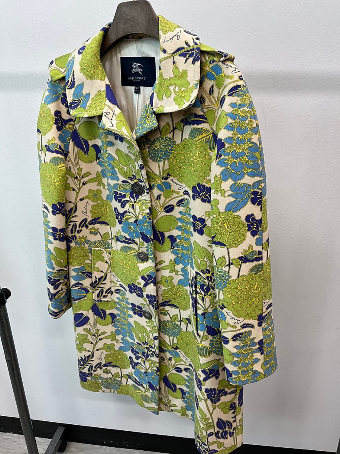 여) 버버리 이태리 플로럴 코트 상품이미지1