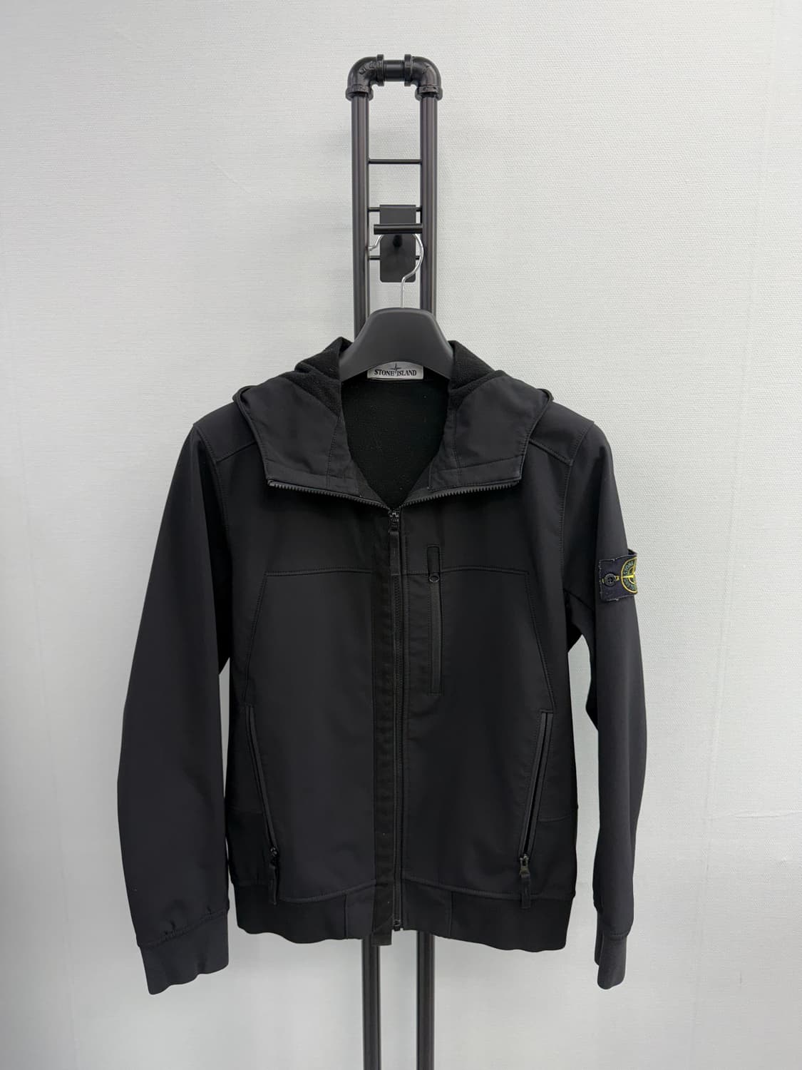 스톤아일랜드 소프트쉘 M 상품이미지1