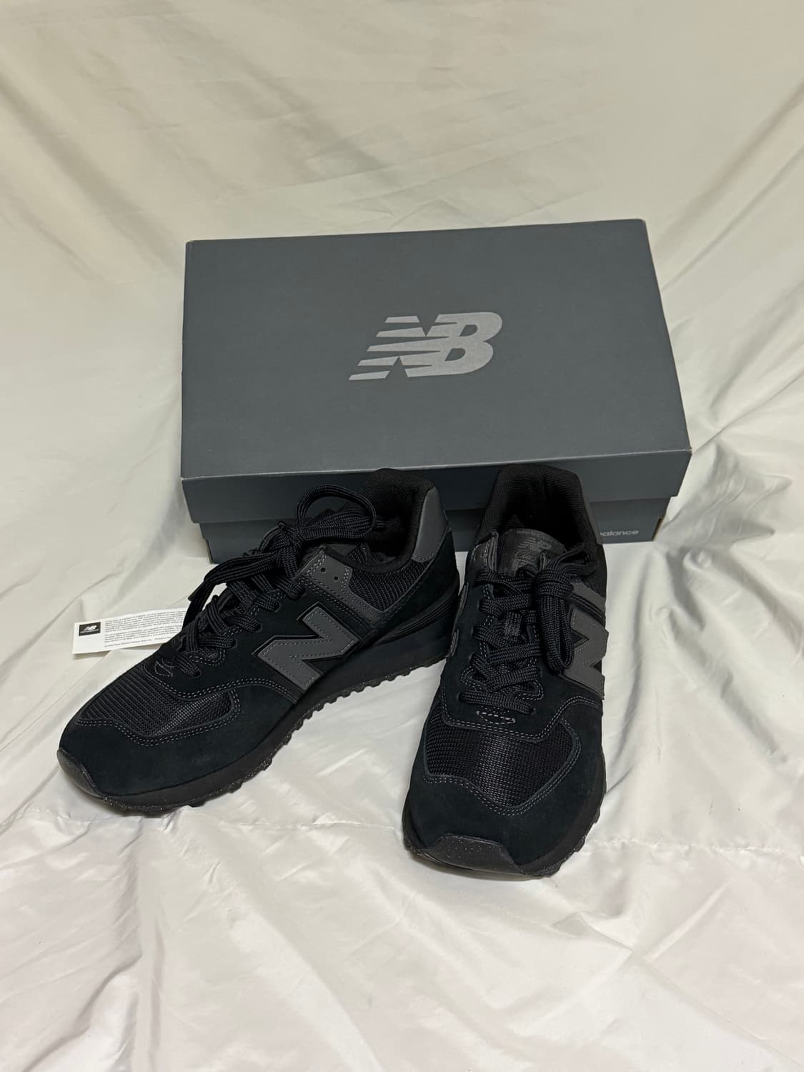 뉴발란스 574 트리플 블랙 상품이미지1