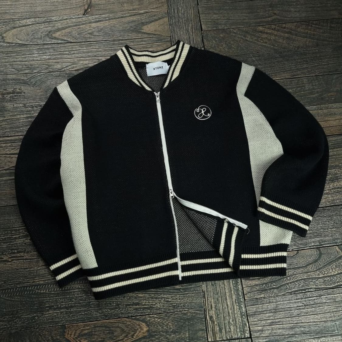 [엑스톤즈] 오버사이즈 니트 바시티 집업 가디건 블랙 M18698 상품이미지1