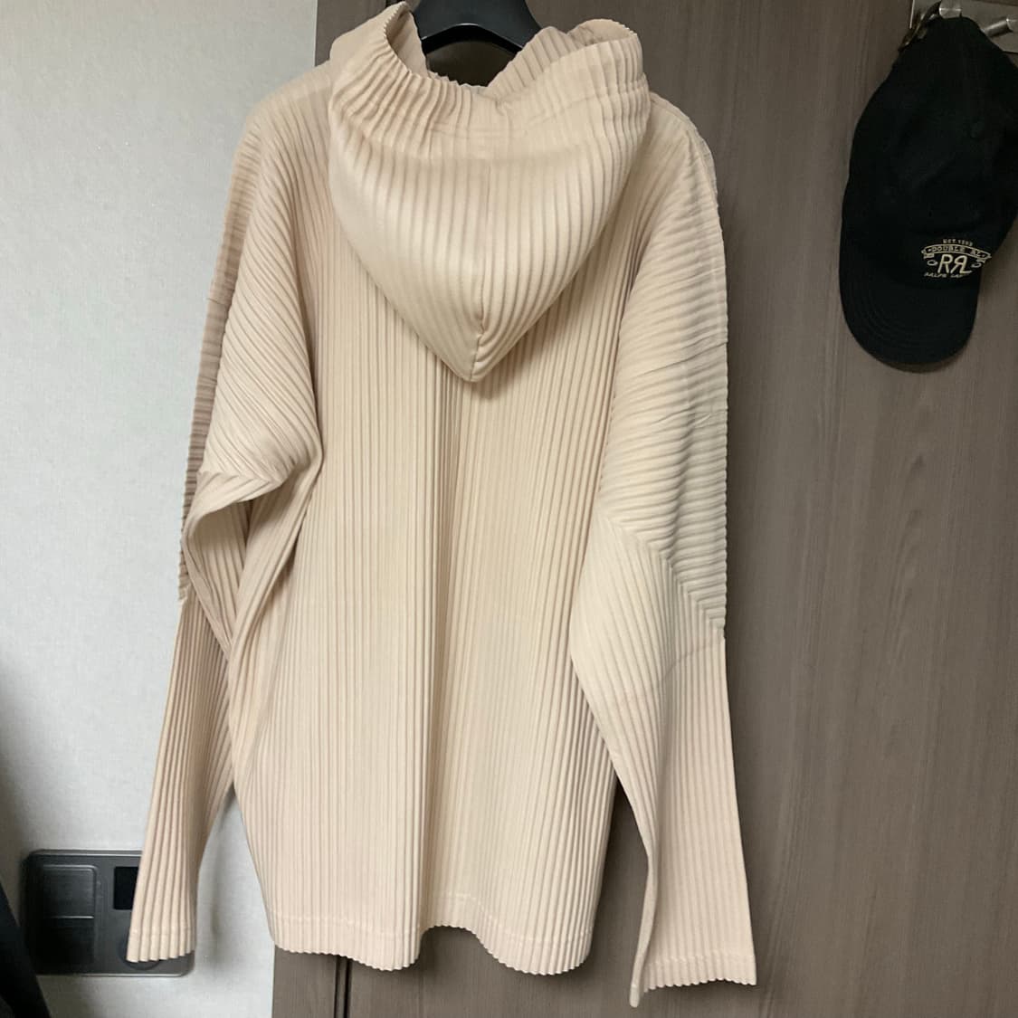 옴므플리세 후드집업 베이지 4 상품이미지2