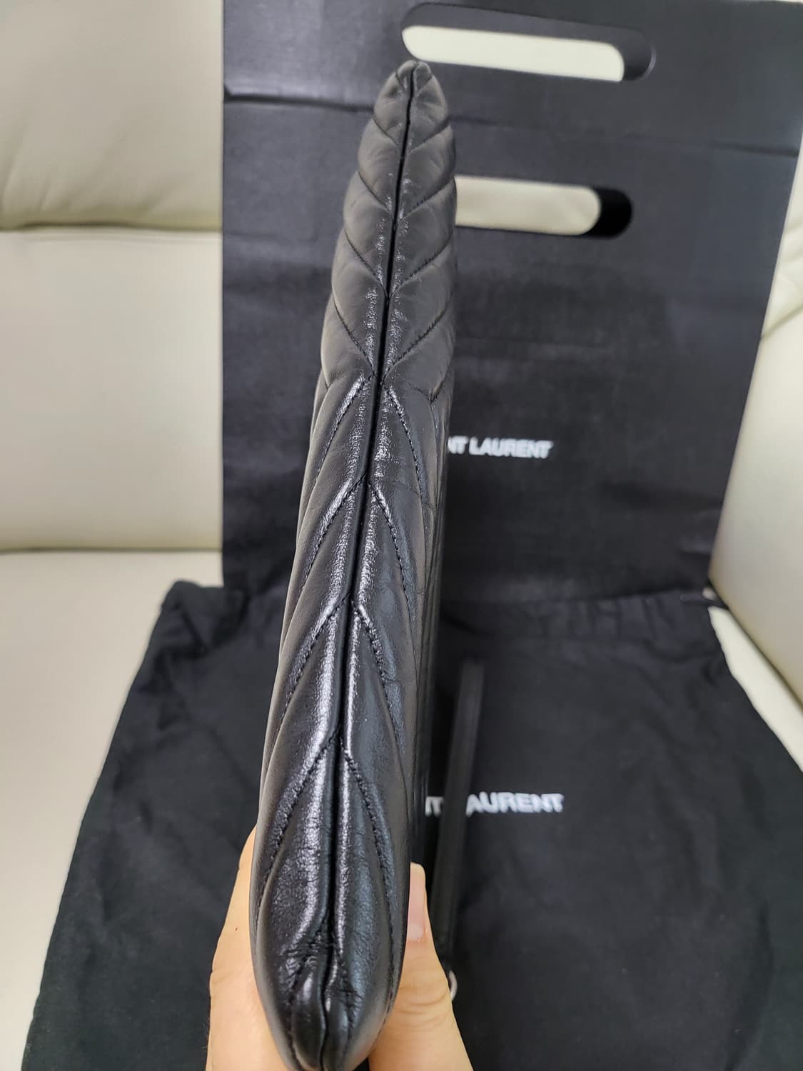 입생로랑 클러치 미디움  상품이미지4