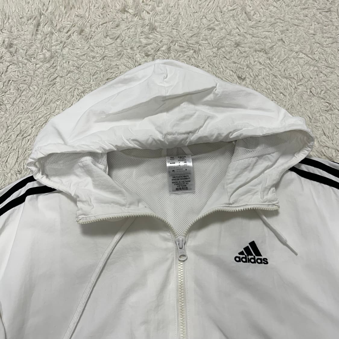 Adidas white windbreaker 상품이미지5