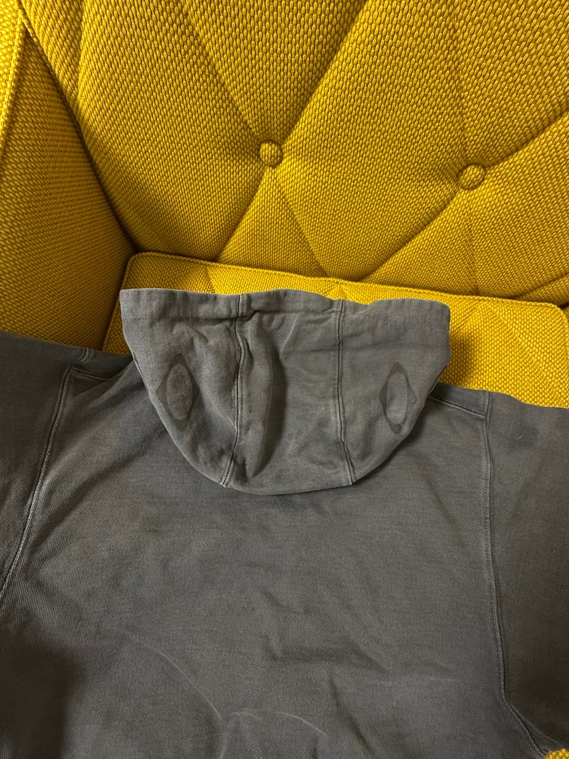 미스치프 사이드 버튼 업 크롭 후드 차콜 상품이미지6