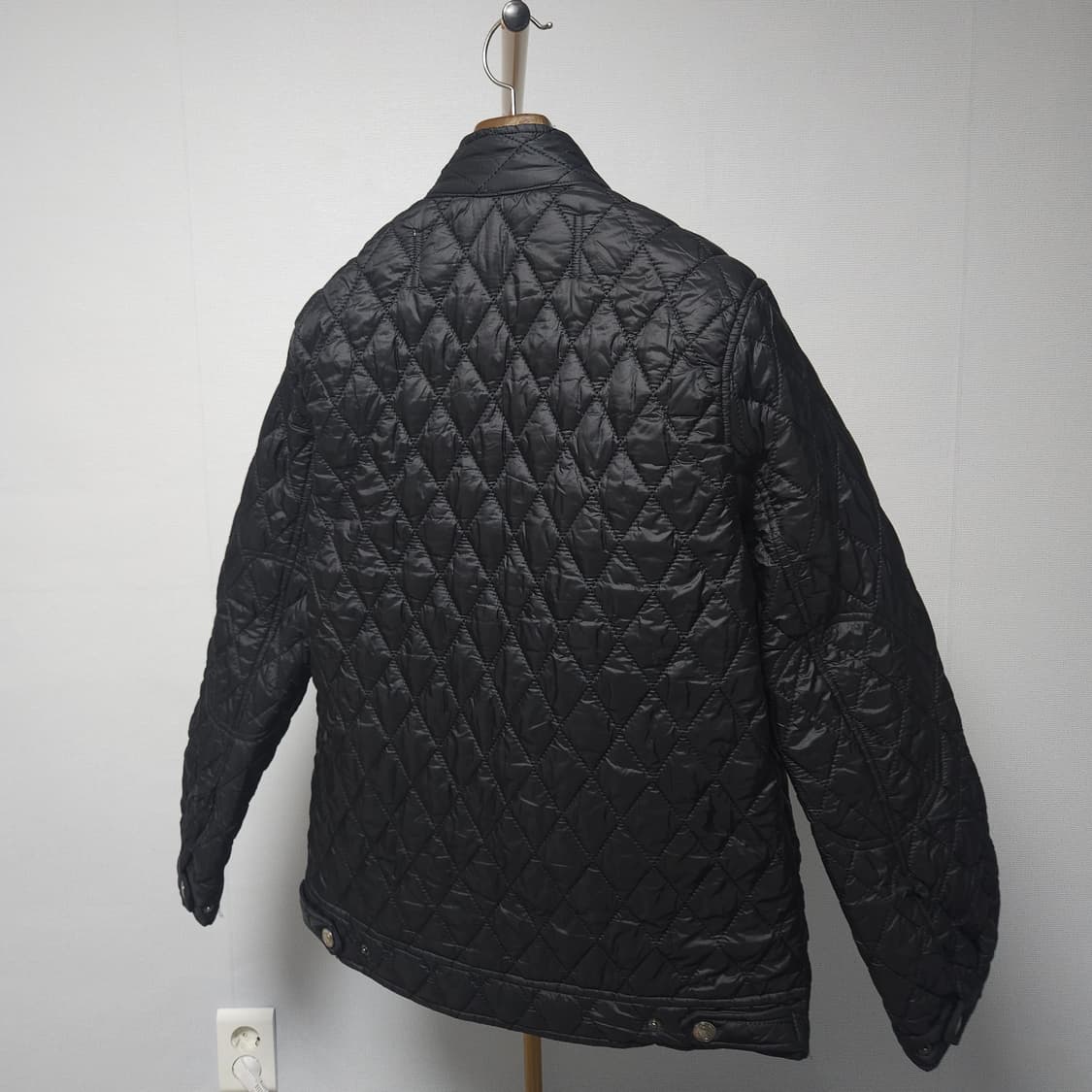 XL ) 버버리 여성 다이아몬드 퀼팅 자켓 상품이미지6