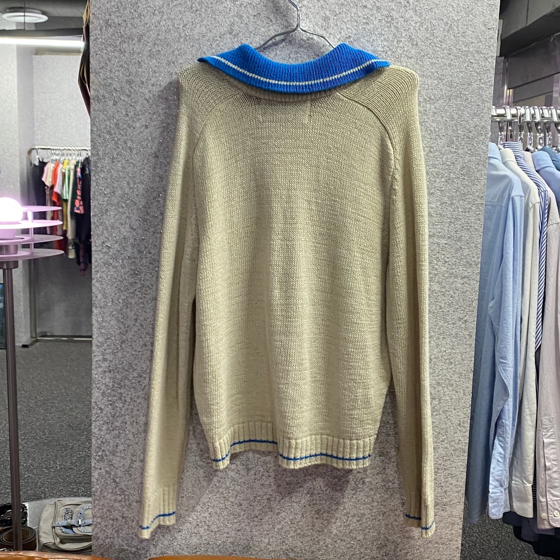 세터 자수로고 베이지 니트 B3539 상품이미지4