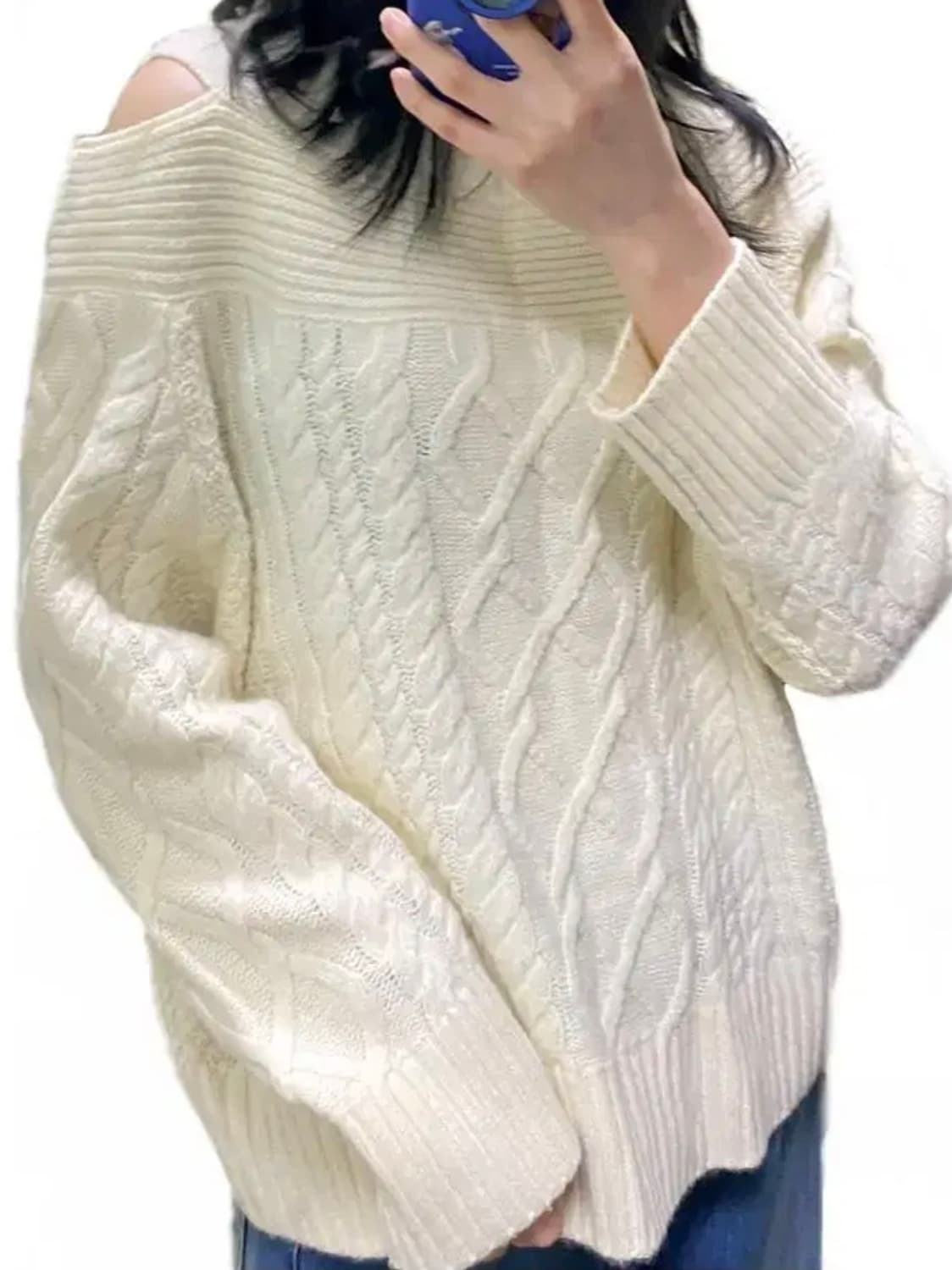 빈티지 어깨 트임 아이보리 반폴라 니트 상품이미지4