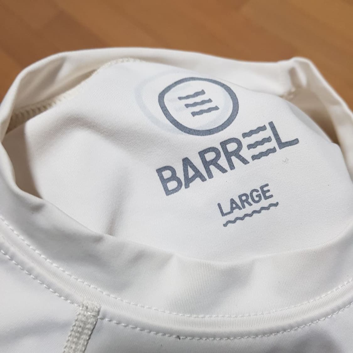 105 / 베럴 / 레쉬가드 /수영복/화이트 상품이미지2