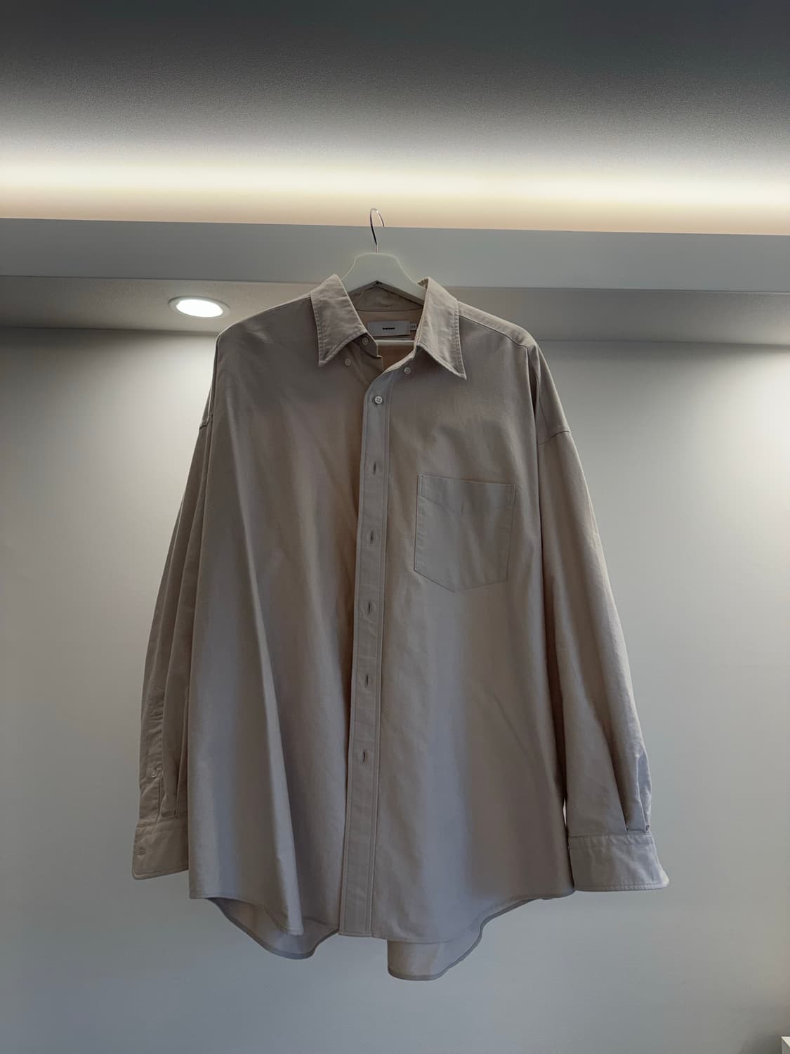 그라프페이퍼 옥스포드 L/S 오버사이즈 B.D셔츠(에크루) 상품이미지2