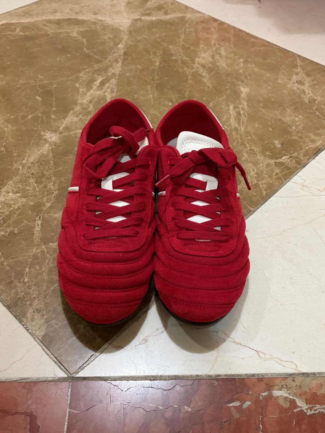 자라 퀼팅 런닝 스니커즈 레드 상품이미지6