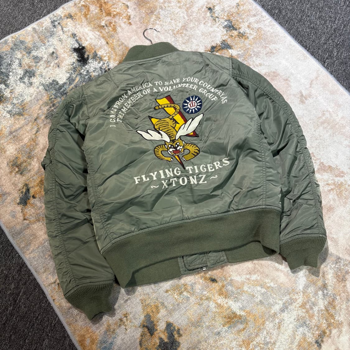 엑스톤즈 빈티지 ma-1 자수패치 자켓 상품이미지2