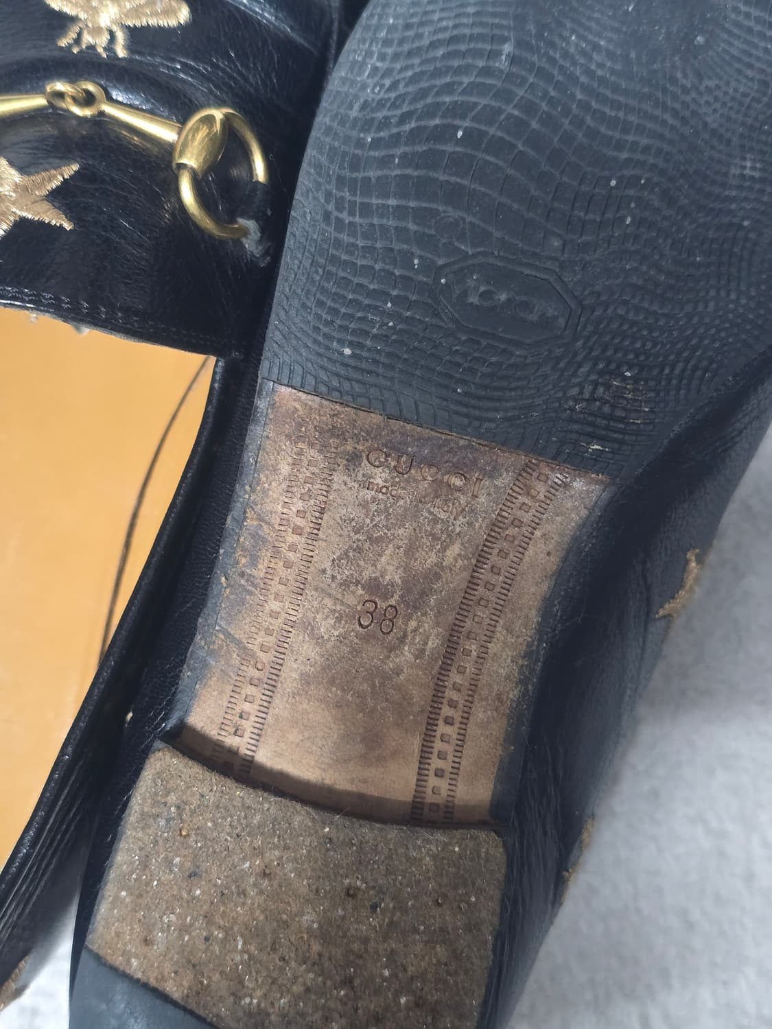 구찌 홀스래빗 조르단 꿀벌 자수 레더 로퍼 38 상품이미지7