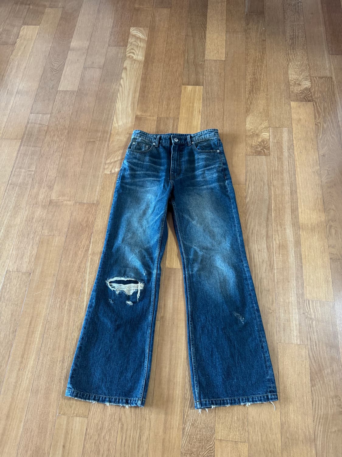 쿠어 세미 플레어 엠보 더티 워시드 진 S 상품이미지3