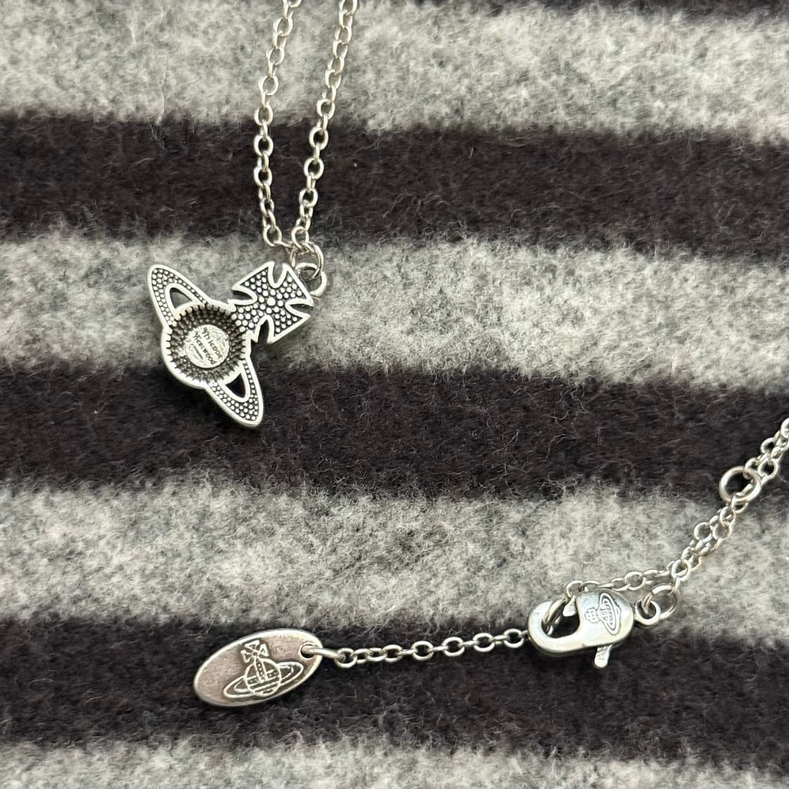 비비안웨스트우드 고딕 미니 orb 팬던트 목걸이 상품이미지3