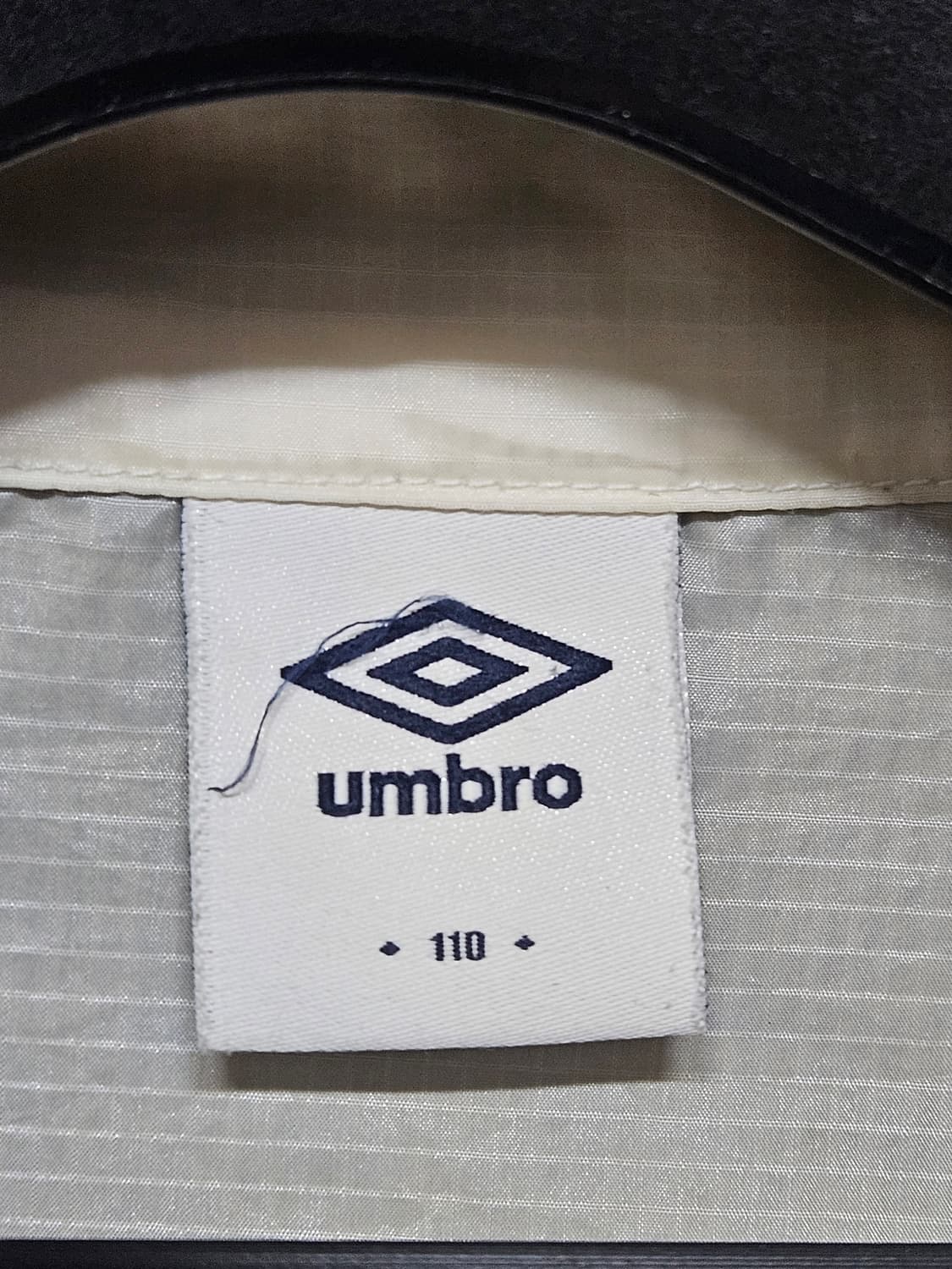 엄브로 바람막이 상품이미지3