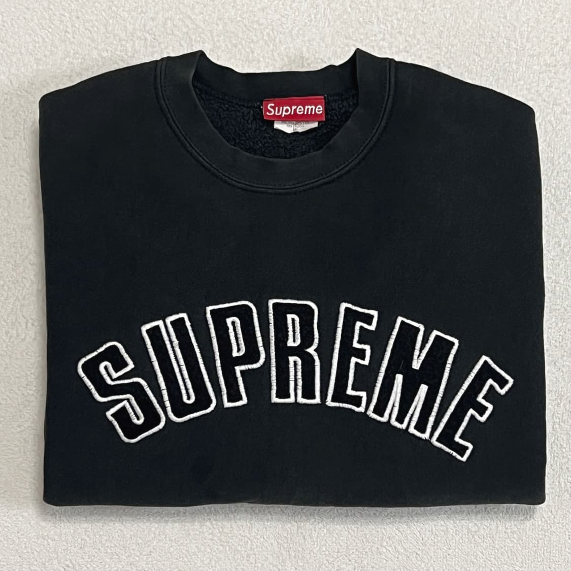 슈프림 90s 아크로고 크루넥 블랙 상품이미지4