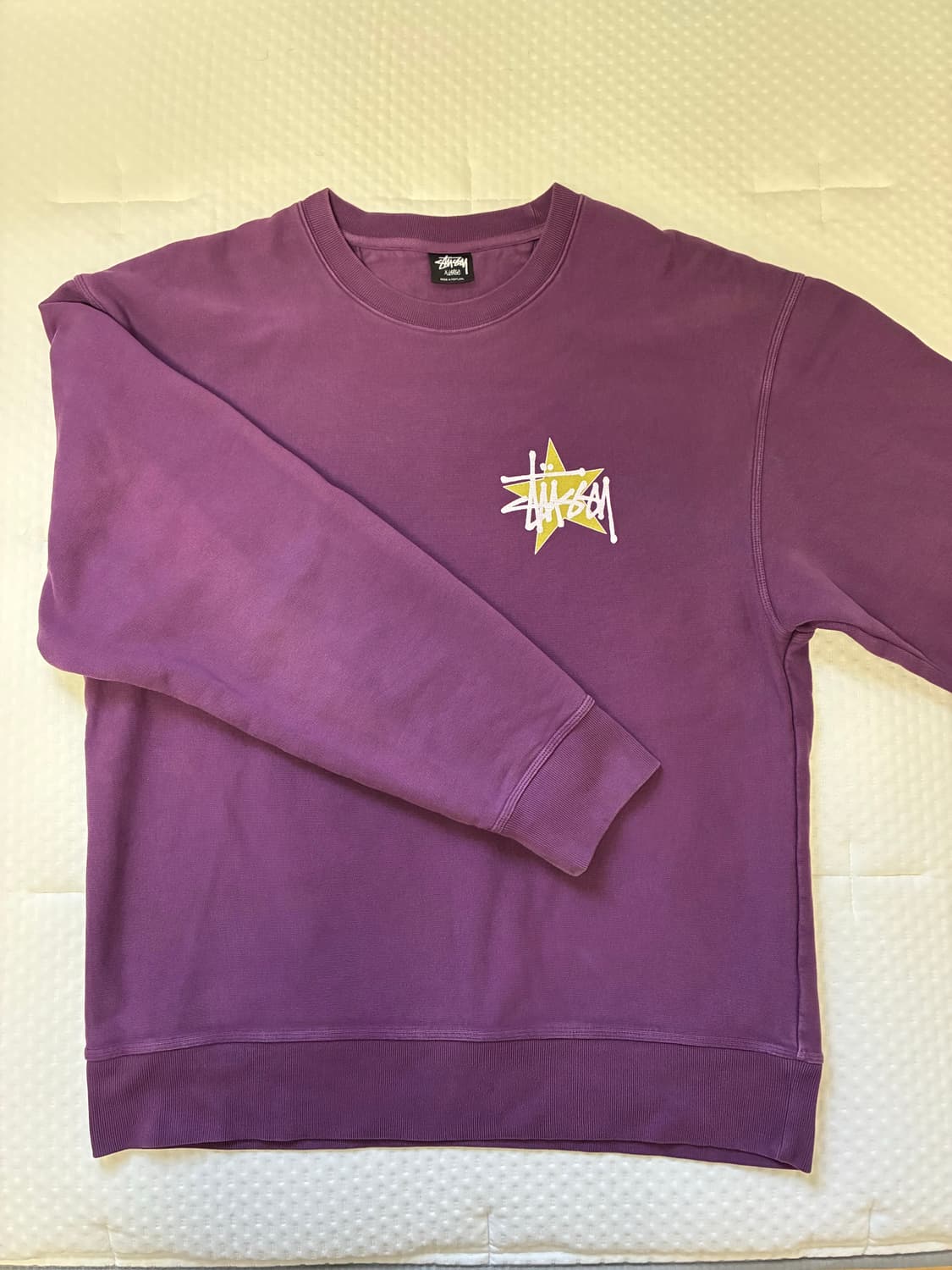 스투시 23시즌 맨투맨 상품이미지1