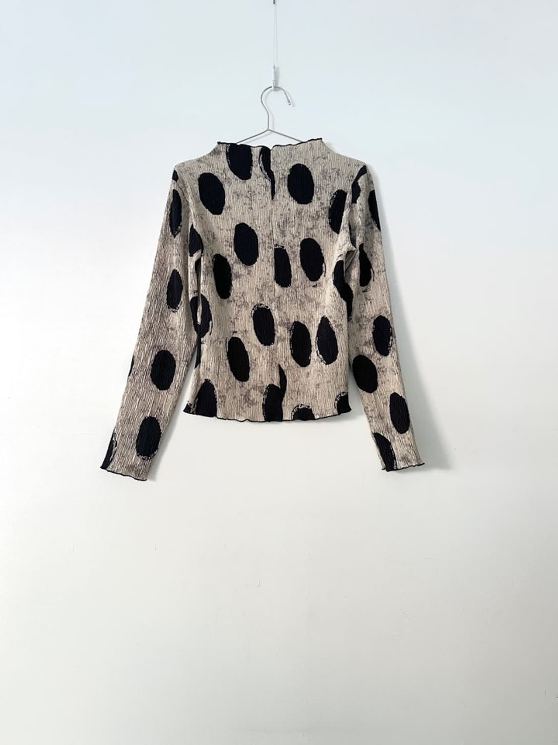 Big dot sleeveless top / beige 상품이미지4