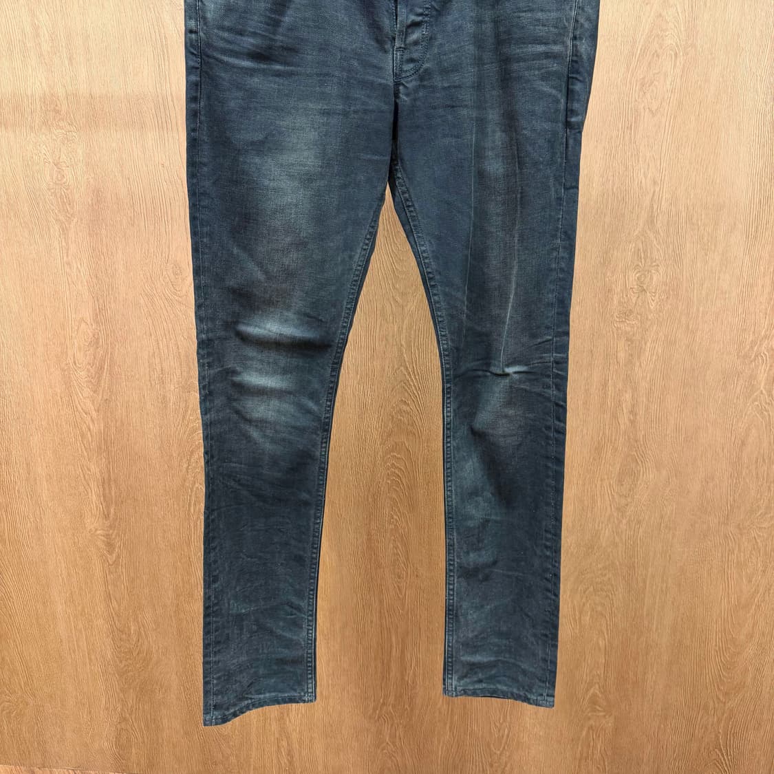 올세인츠 워싱 데님 팬츠 블랙 로고 패치 버튼 클로징 슬림 디테일 그레이 상품이미지5