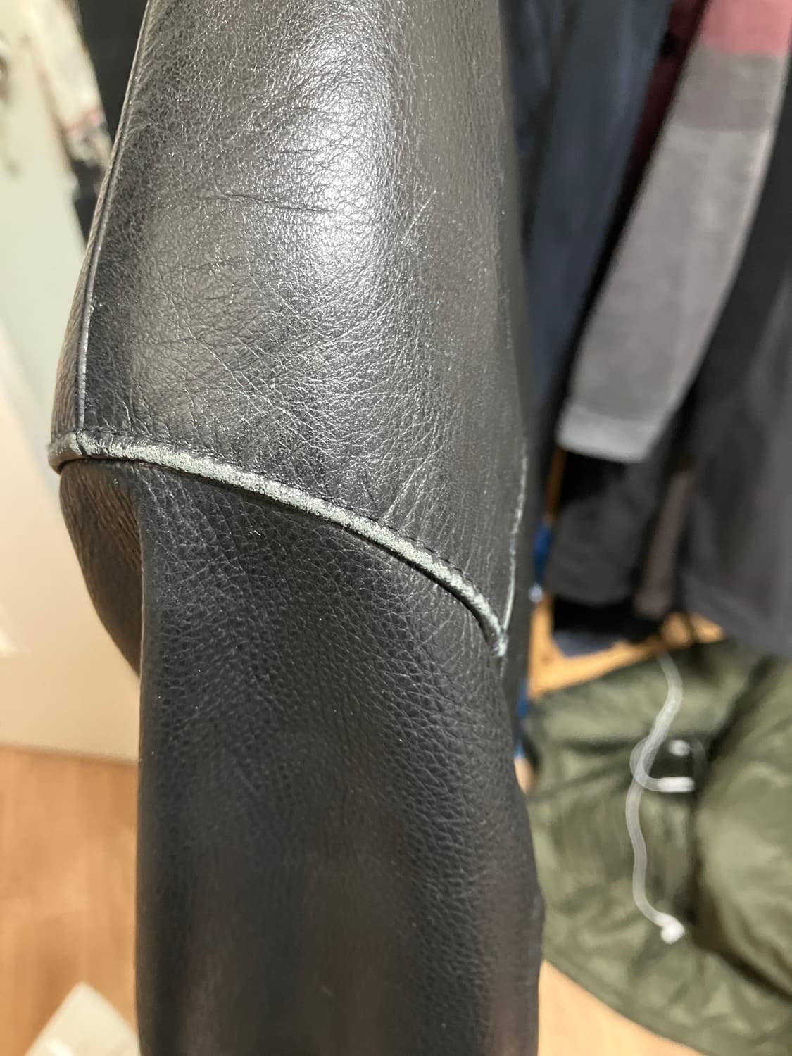 띠어리 소가죽자켓 상품이미지5