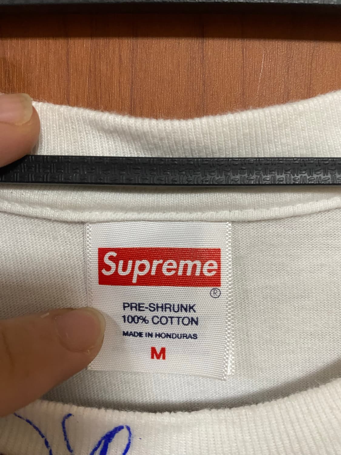 [SUPREME] 슈프림 어나운싱 티셔츠 화이트 25SS M사이즈 상품이미지3
