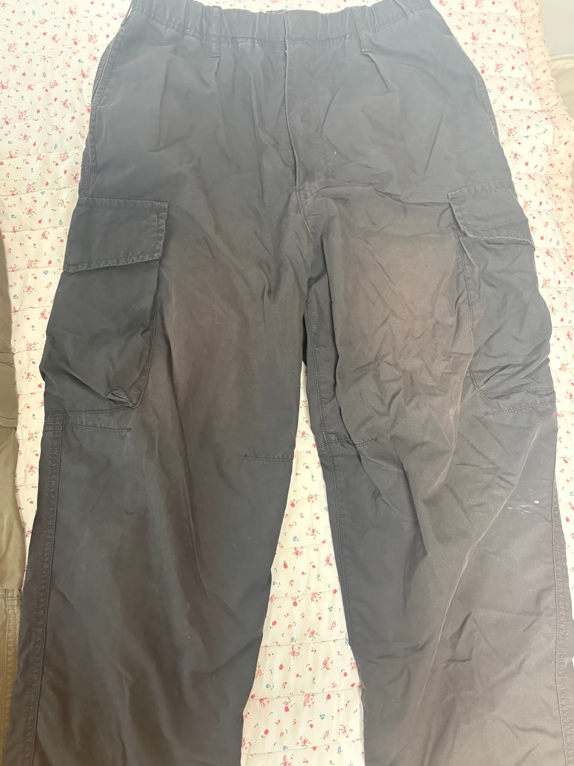 유니클로 U 와이드핏 파라슈트 카고팬츠 블랙,카키,베이지 S사이즈 상품이미지1