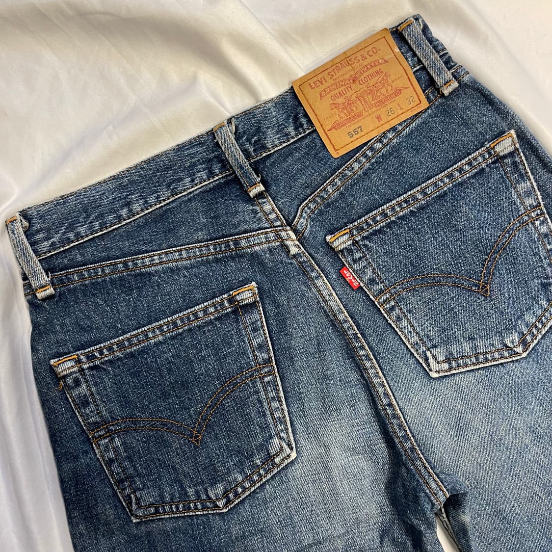 리바이스 557 진청 워싱 데님진 26*32 상품이미지3